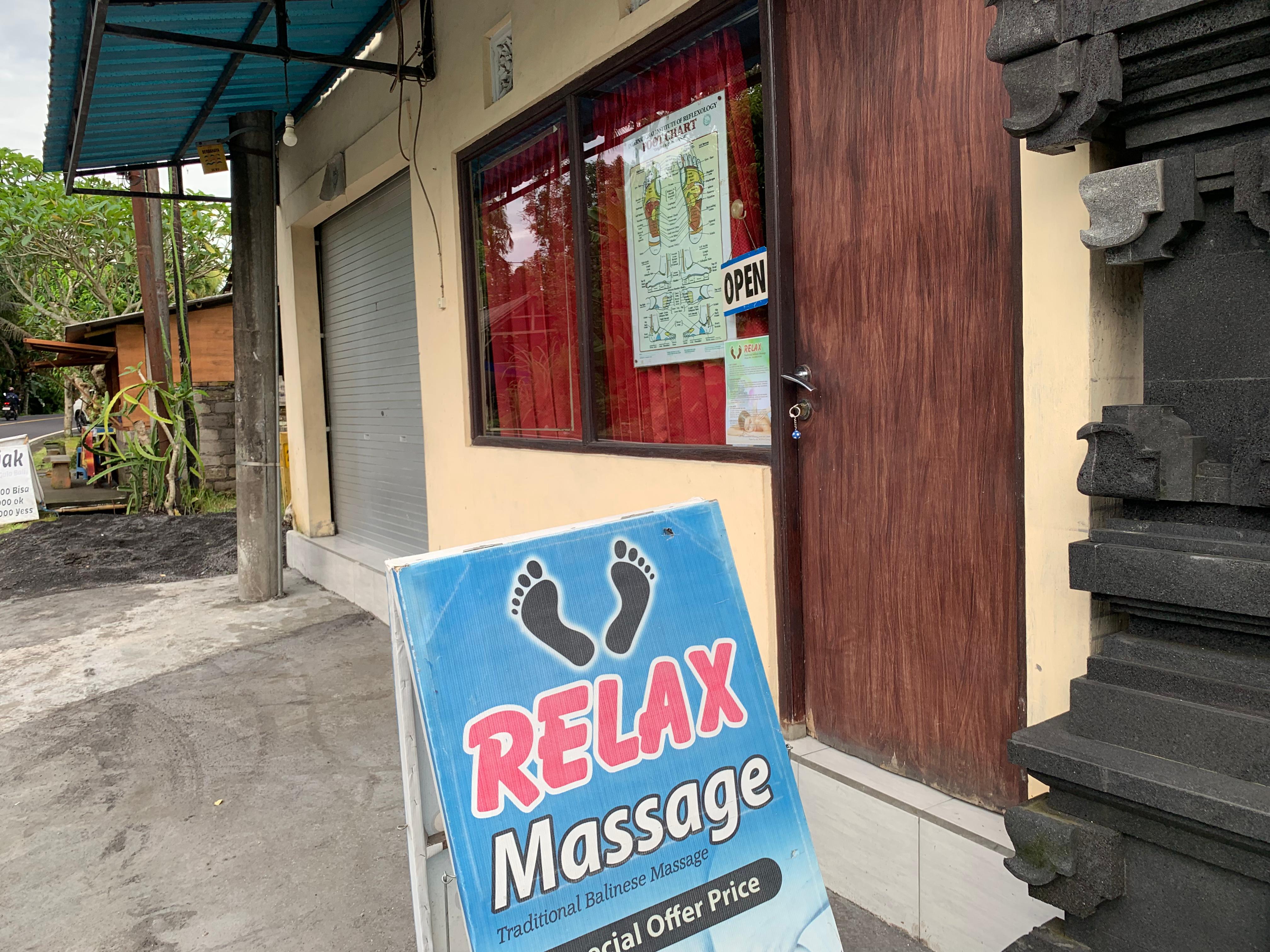 Relax Massage Ubud Storefront
